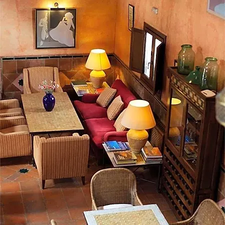 Alavera De Banos Hotel