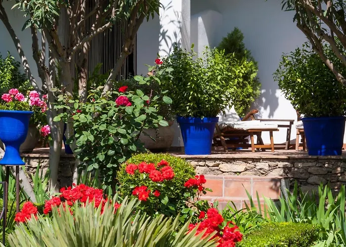 Alavera De Banos Hotel *